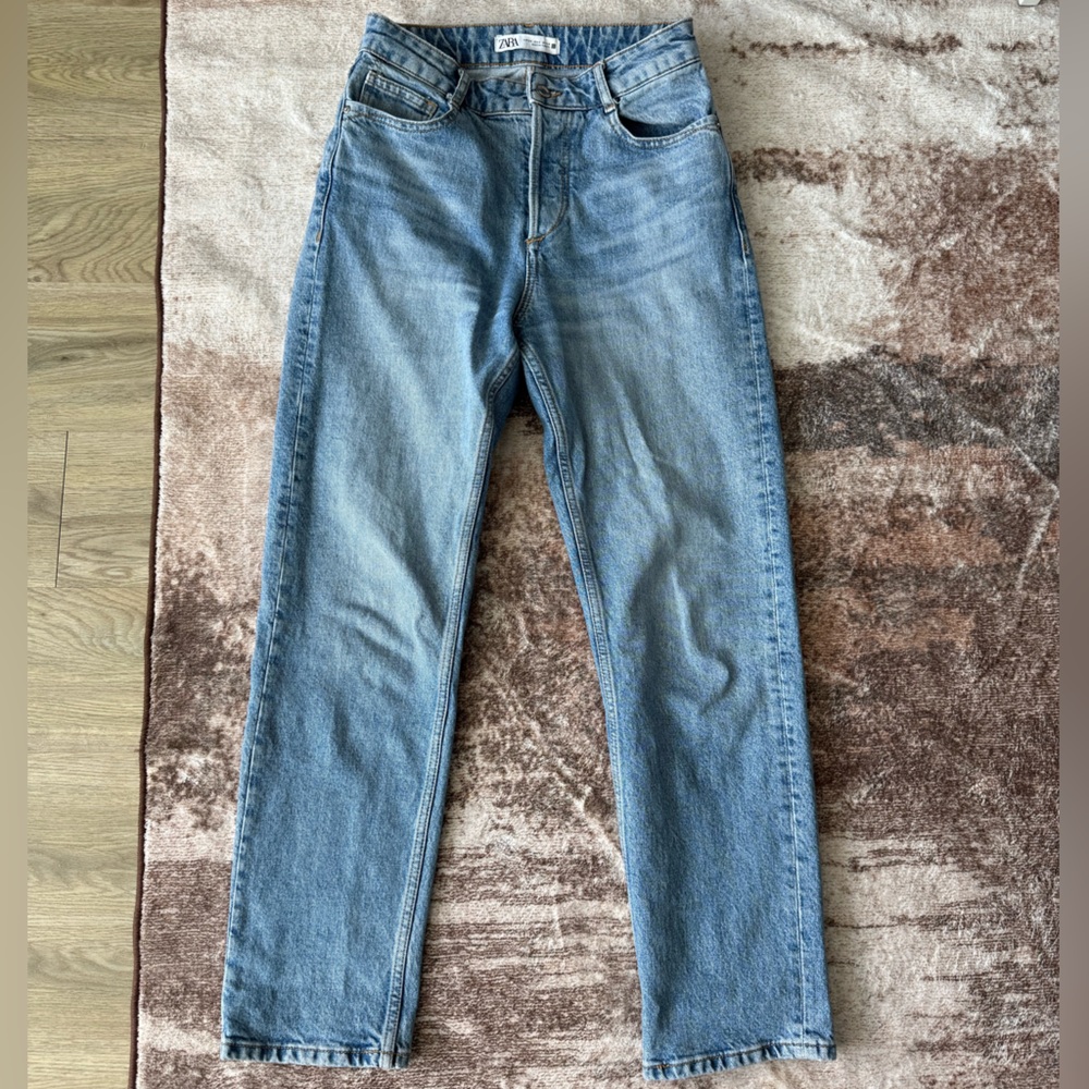 Zara Mid-Rise Straight Leg Jeans